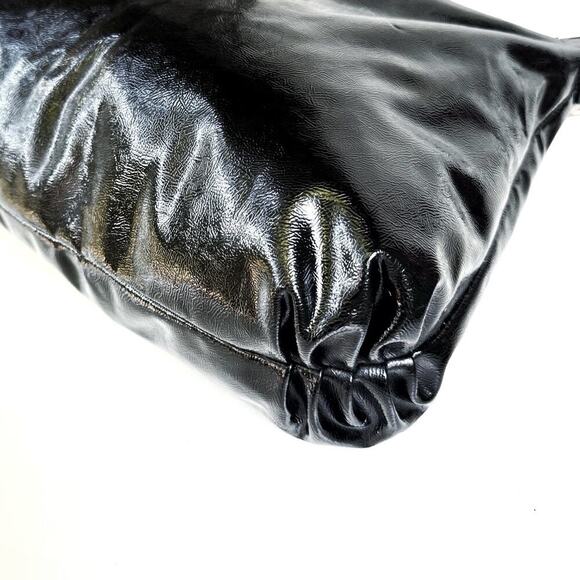 Coach Daisy Liquid Gloss Hobo Bag | Black Patent Leather Gold Hardware | Y2K EUC - Picture 9 of 16
